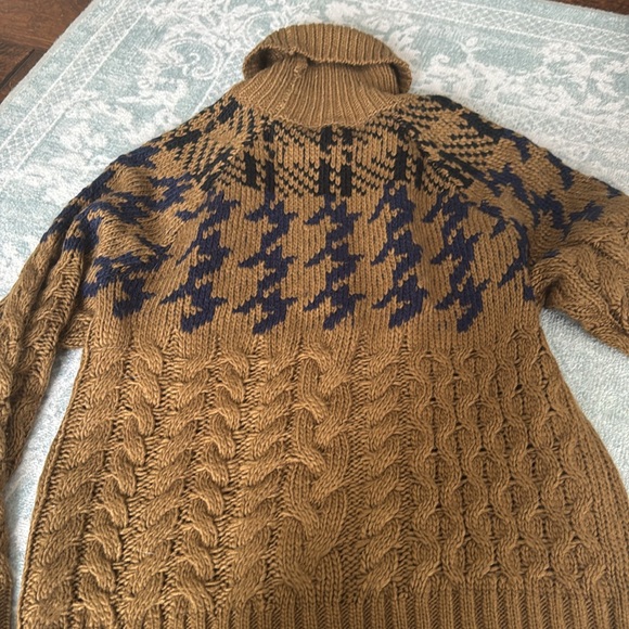 John + Jenn sweater from Evereve - Picture 3 of 6